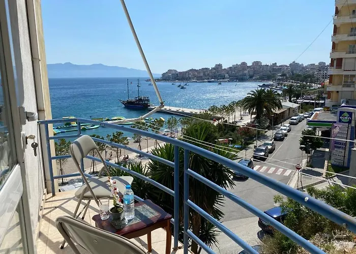 Sea Breeze Apartment *